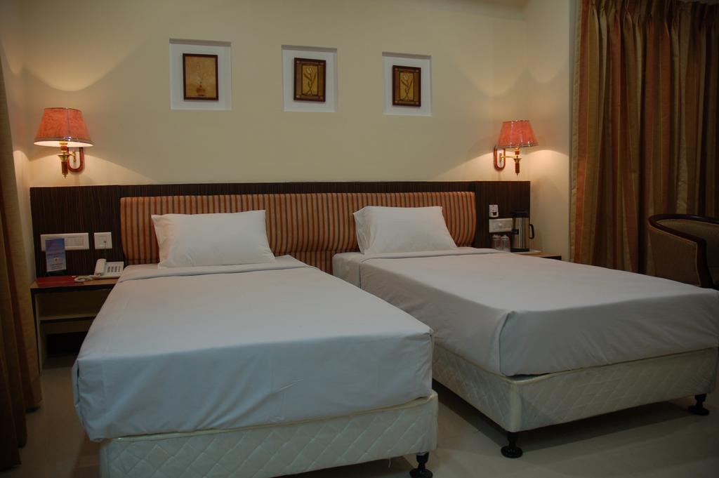 Hotel Sitara Royal Χιντεραμπάντ Δωμάτιο φωτογραφία
